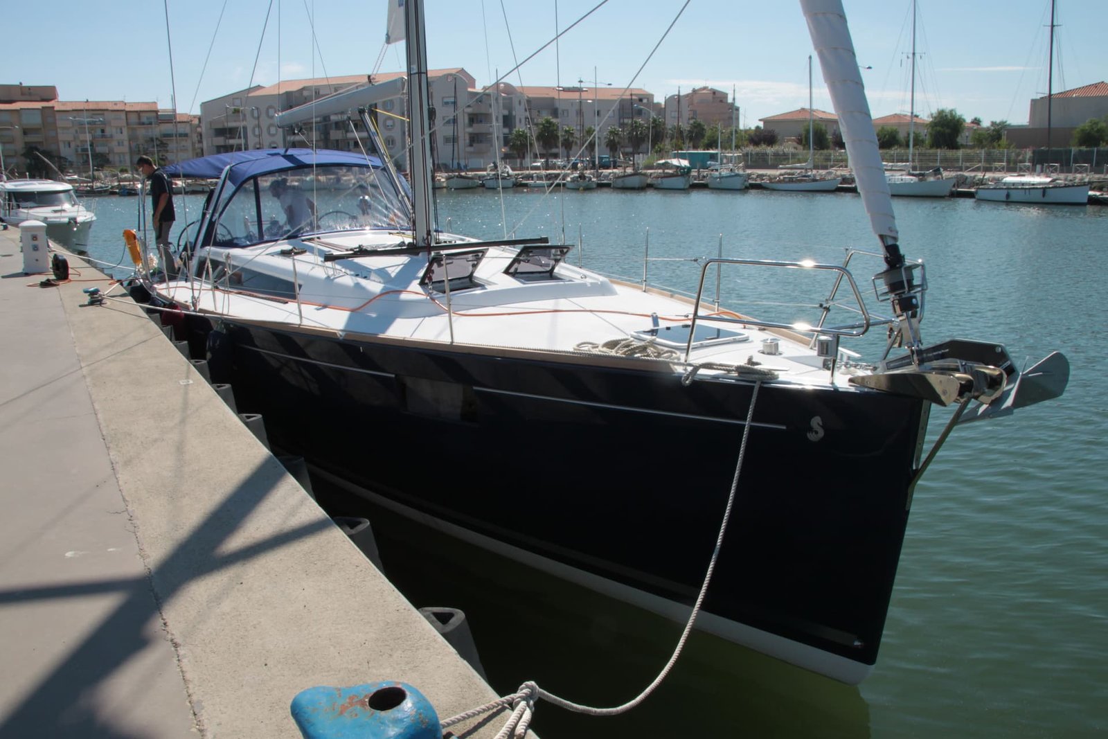 Sailboat Beneteau Oceanis 48 (2015)